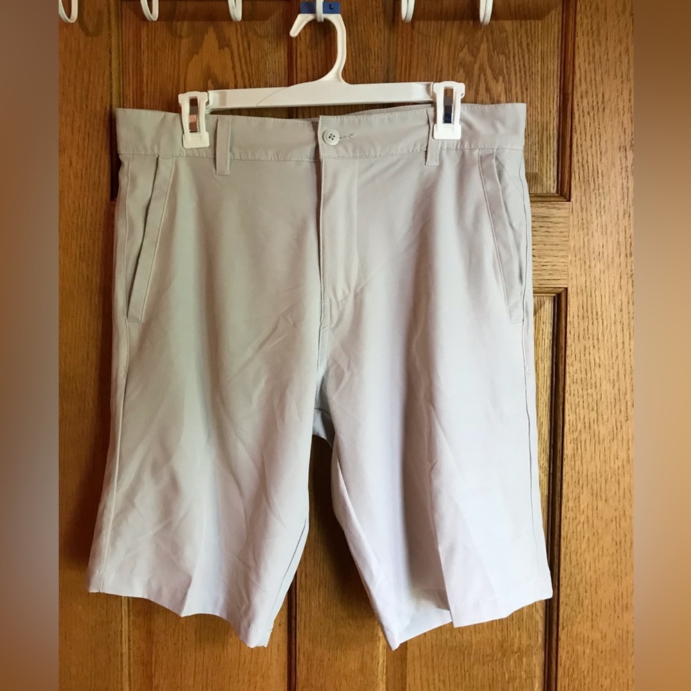 Men's Split Tan Golf Shorts 34